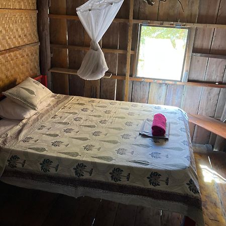 Easy Tiger - M'Pai Bay Beach, Koh Rong Sanloem Exterior photo