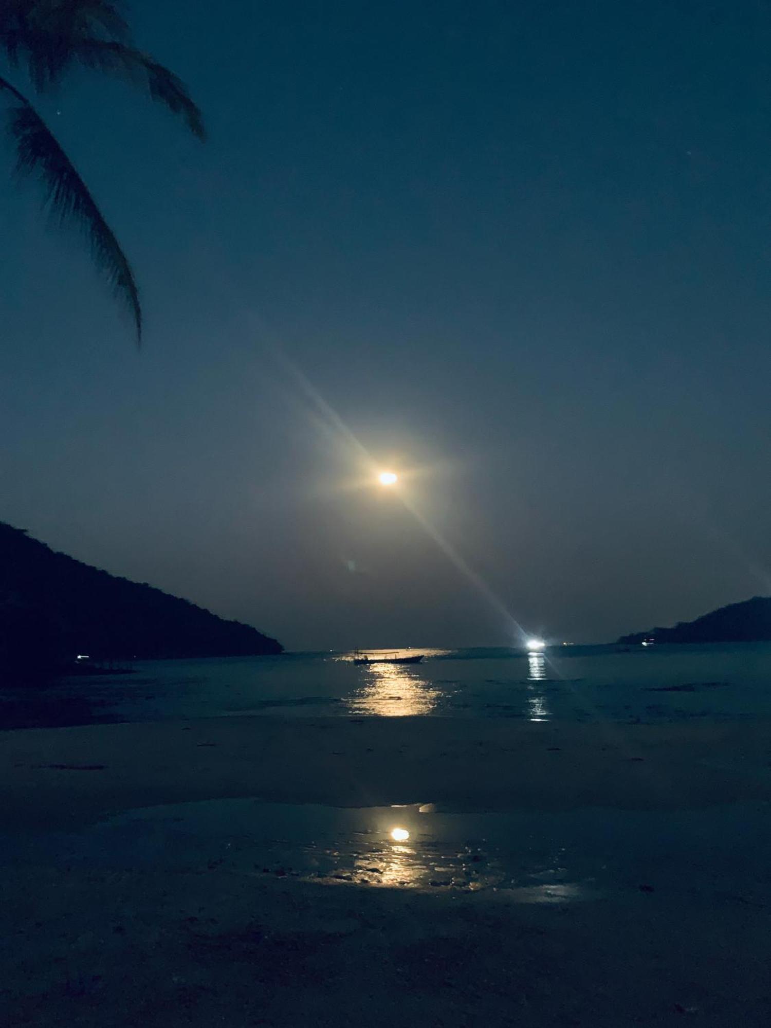 Easy Tiger - M'Pai Bay Beach, Koh Rong Sanloem Exterior photo