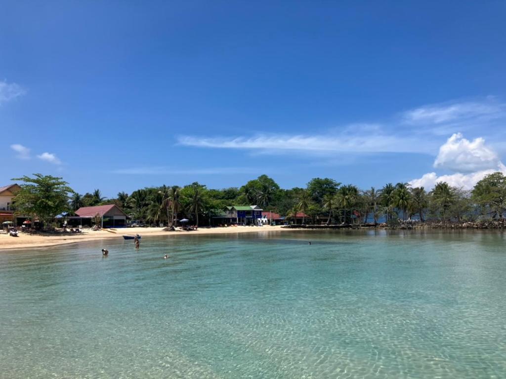 Easy Tiger - M'Pai Bay Beach, Koh Rong Sanloem Exterior photo